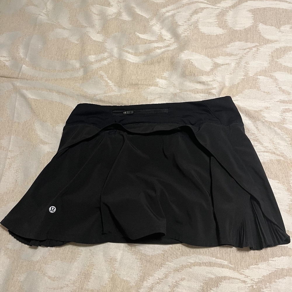 Lululemon black tennis skort